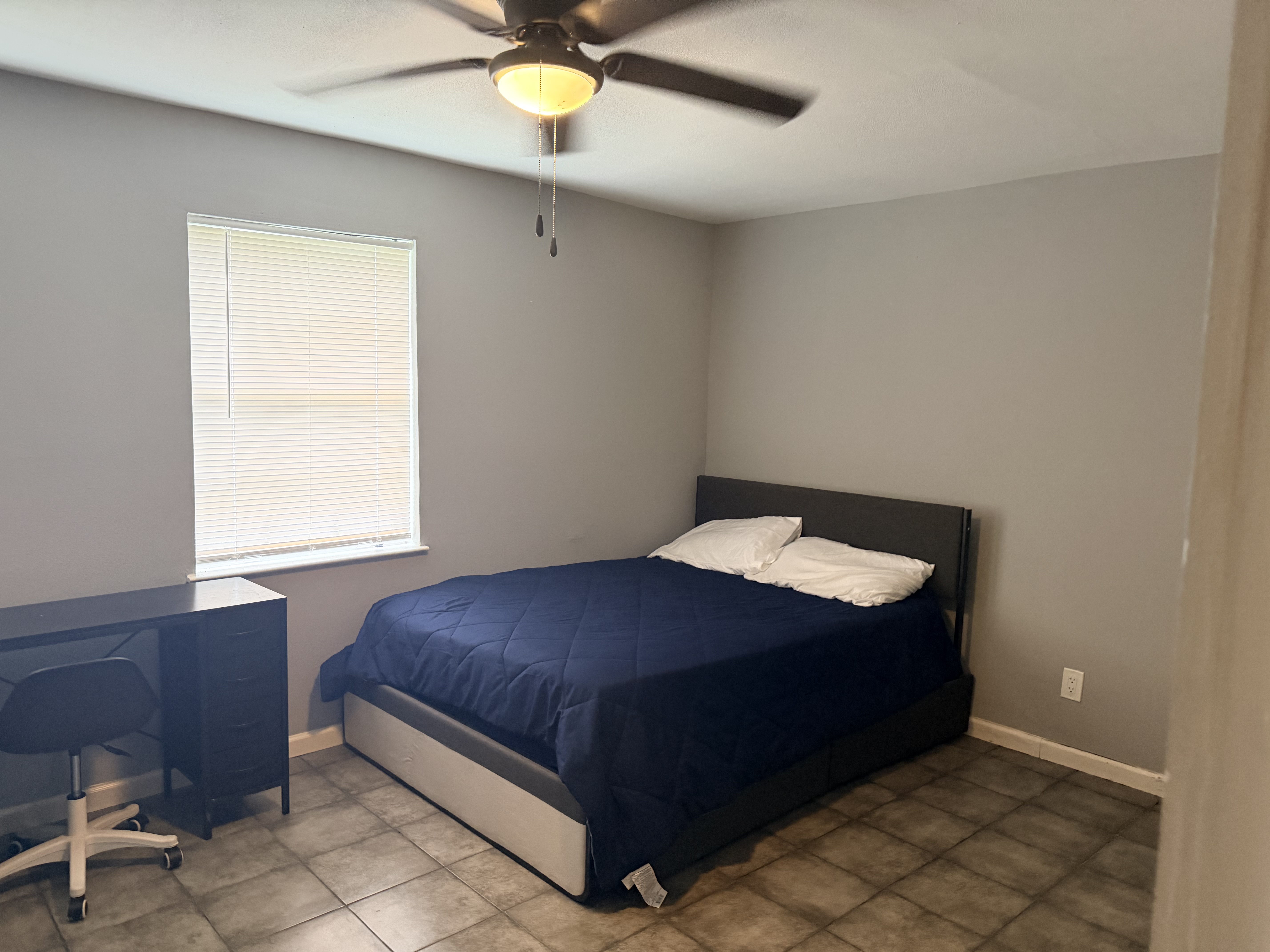 Hartsville House — furnished private bedroom